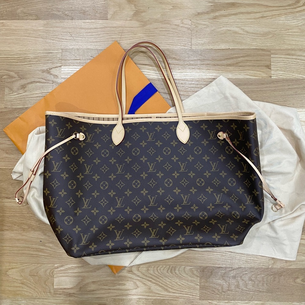 NEW Louis Vuitton Neverfull MM Monogram Tote